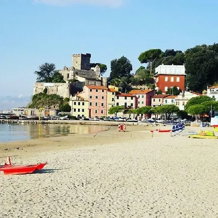 Apartment La Casa Del Pittore Ezio House Lerici